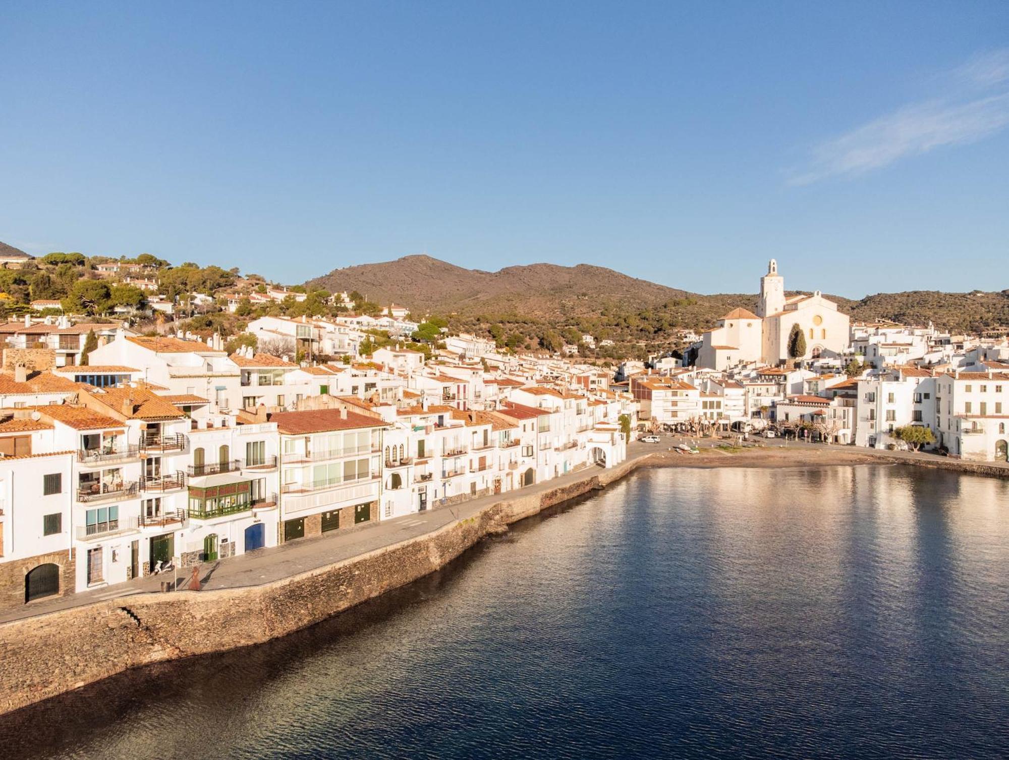 Luminoso apartamento en Cadaqués con vistas al mar Exterior foto
